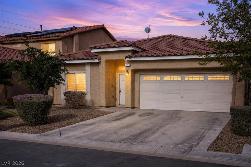 5716 Port Douglas, Las Vegas, NV 89113