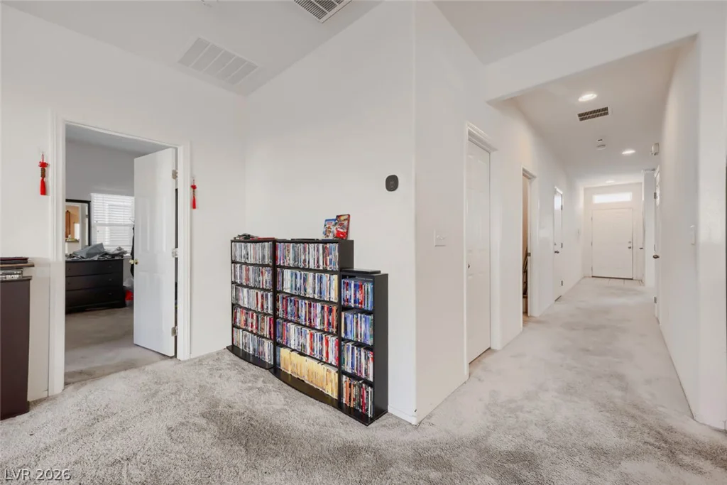 5716 Port Douglas, Las Vegas, NV 89113