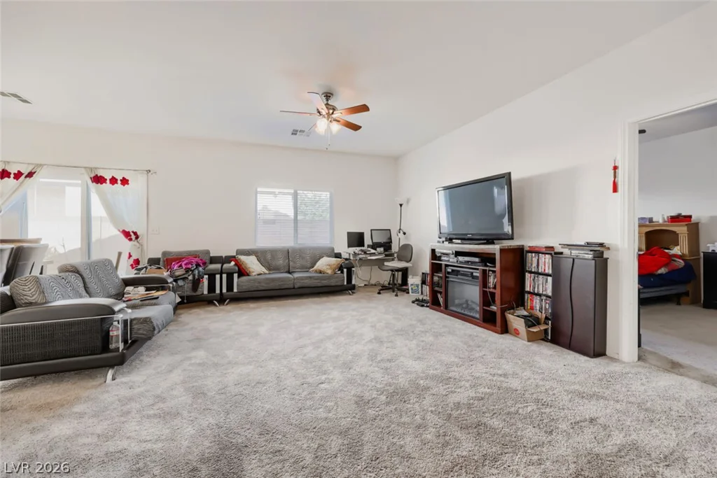 5716 Port Douglas, Las Vegas, NV 89113