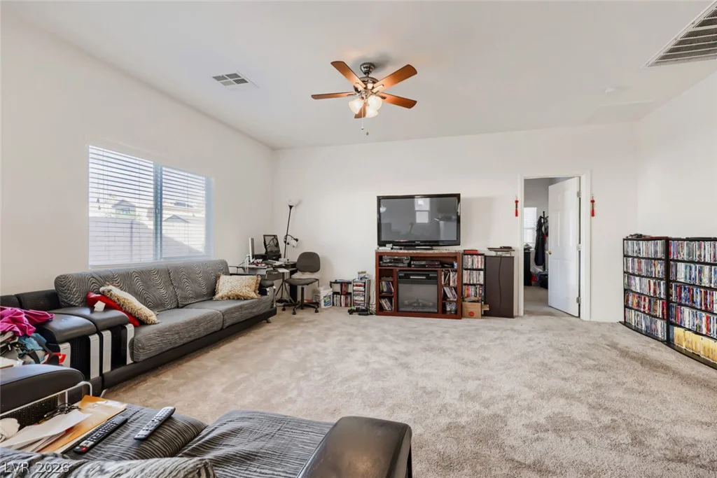 5716 Port Douglas, Las Vegas, NV 89113