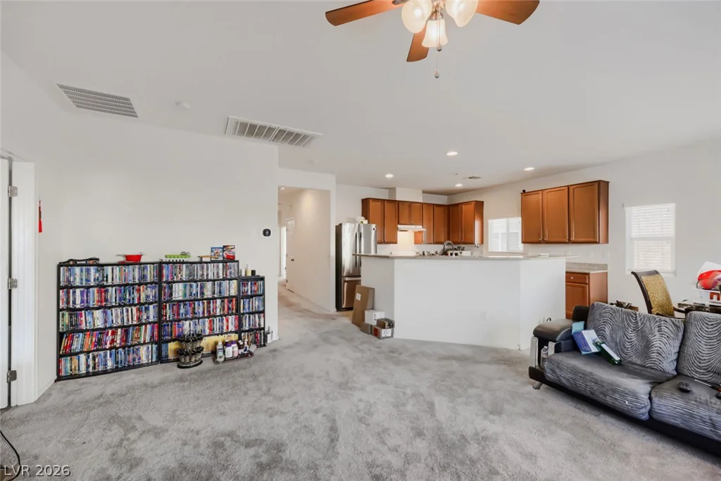 5716 Port Douglas, Las Vegas, NV 89113