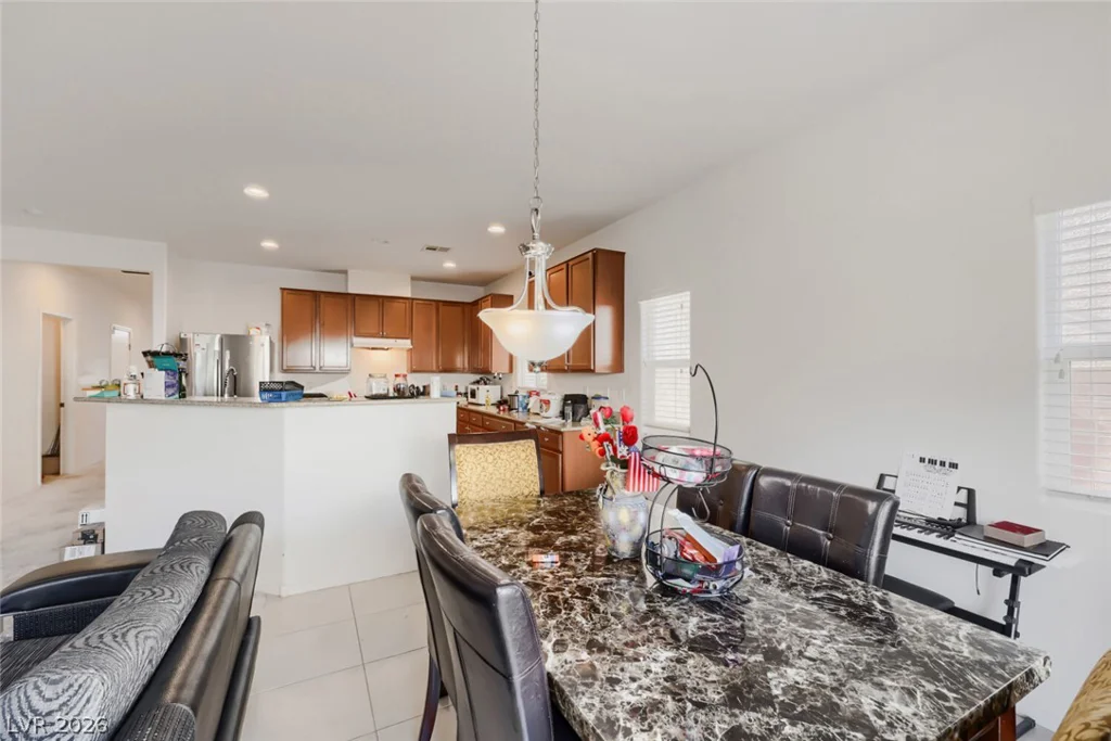 5716 Port Douglas, Las Vegas, NV 89113