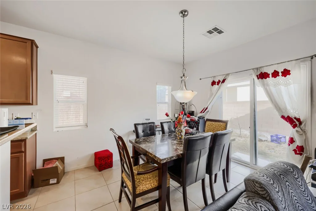 5716 Port Douglas, Las Vegas, NV 89113