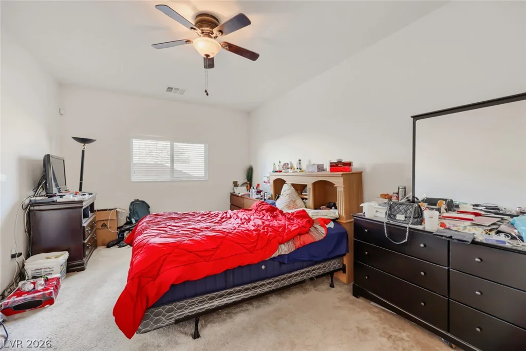 5716 Port Douglas, Las Vegas, NV 89113