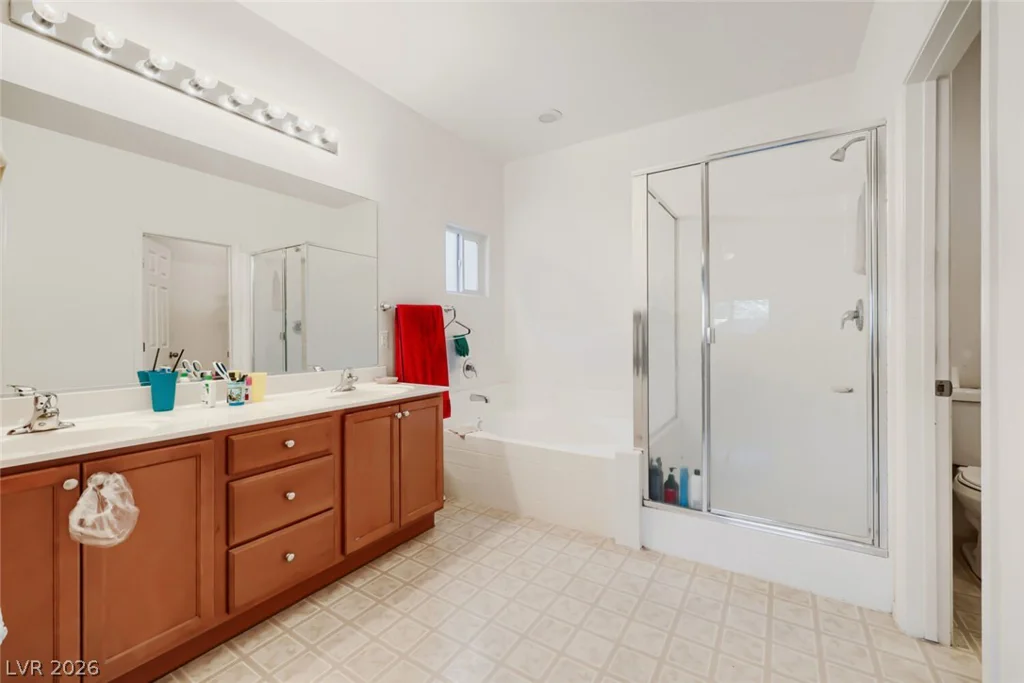 5716 Port Douglas, Las Vegas, NV 89113