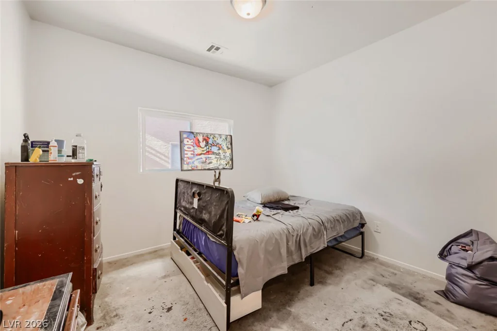 5716 Port Douglas, Las Vegas, NV 89113