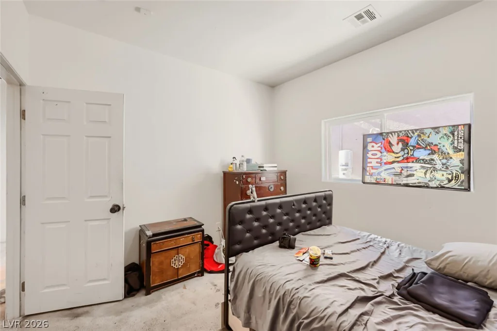 5716 Port Douglas, Las Vegas, NV 89113