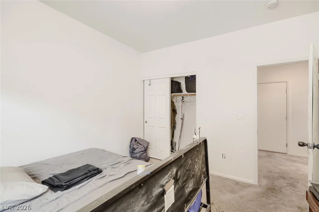 5716 Port Douglas, Las Vegas, NV 89113