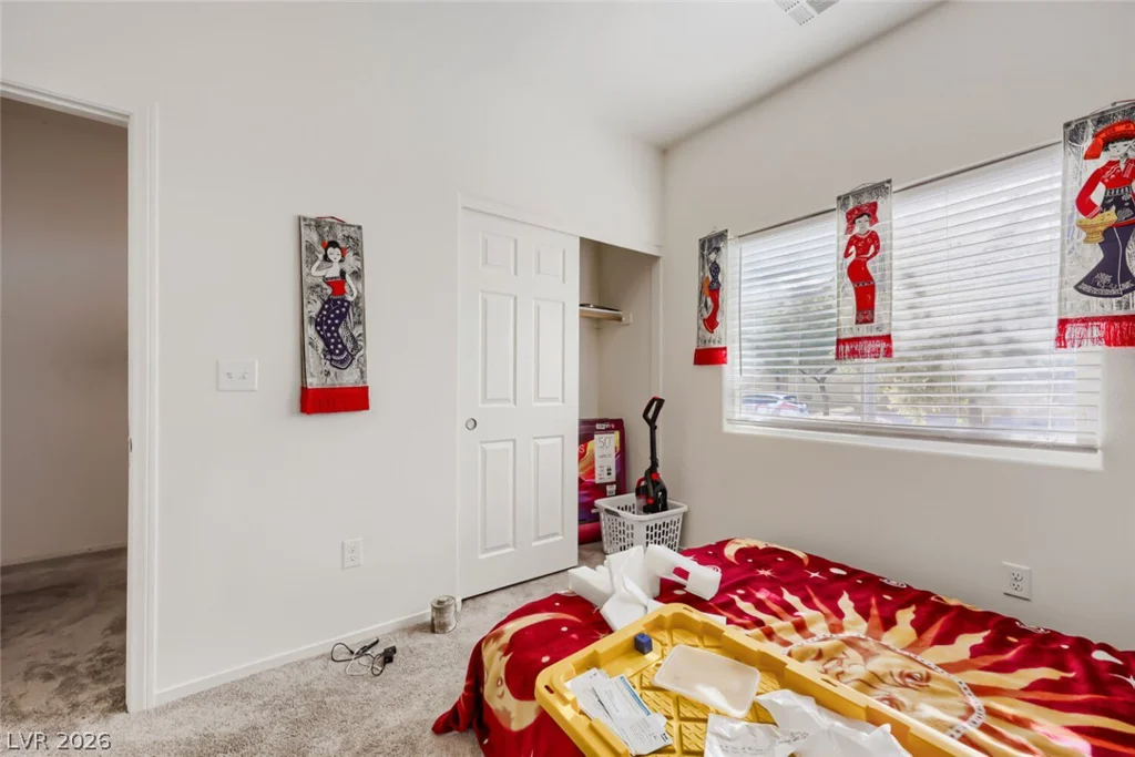 5716 Port Douglas, Las Vegas, NV 89113