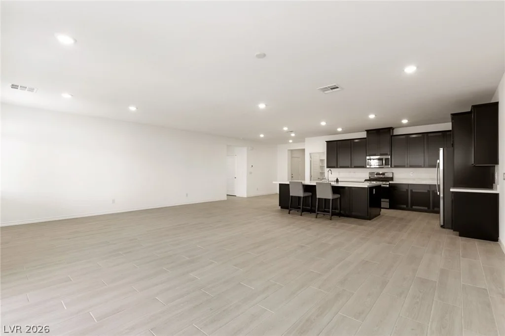 9986 Joshua Foothills, Las Vegas, NV 89178