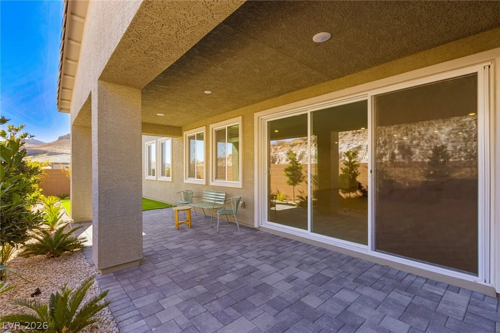 9986 Joshua Foothills, Las Vegas, NV 89178