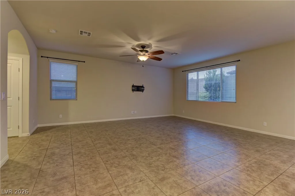 9667 Treeline Run, Las Vegas, NV 89166