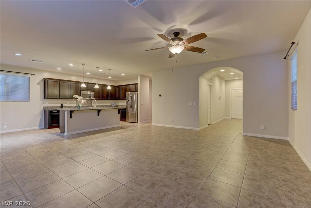 9667 Treeline Run, Las Vegas, NV 89166