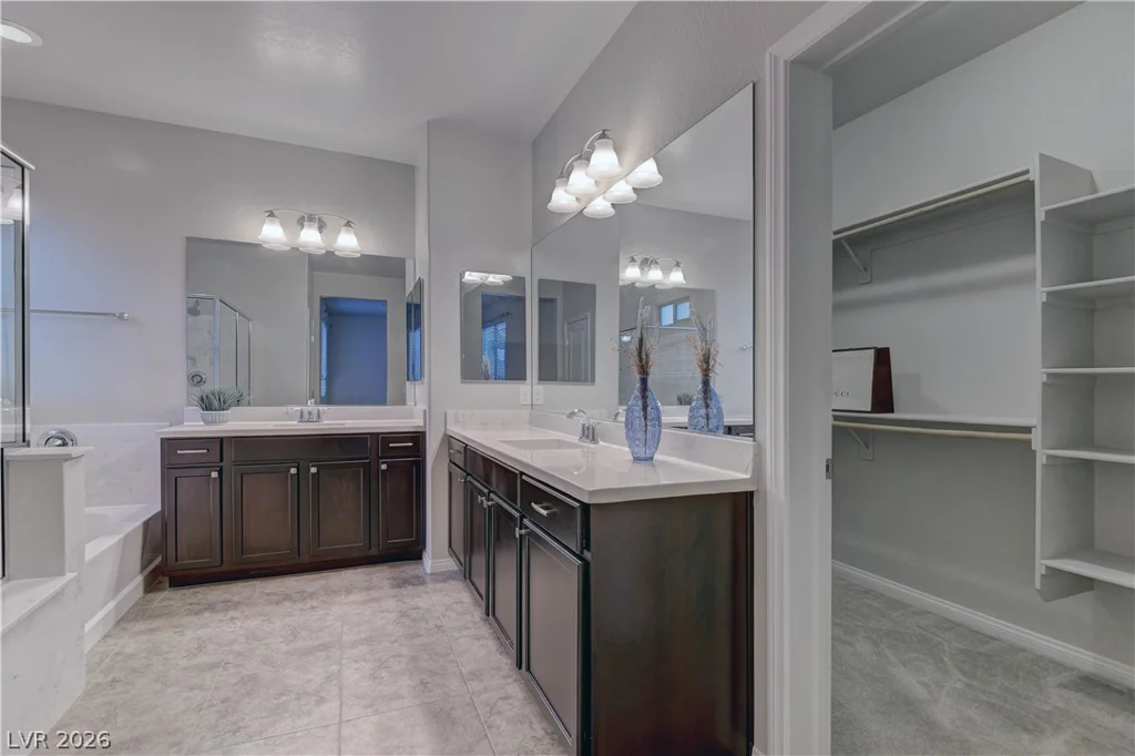 9667 Treeline Run, Las Vegas, NV 89166