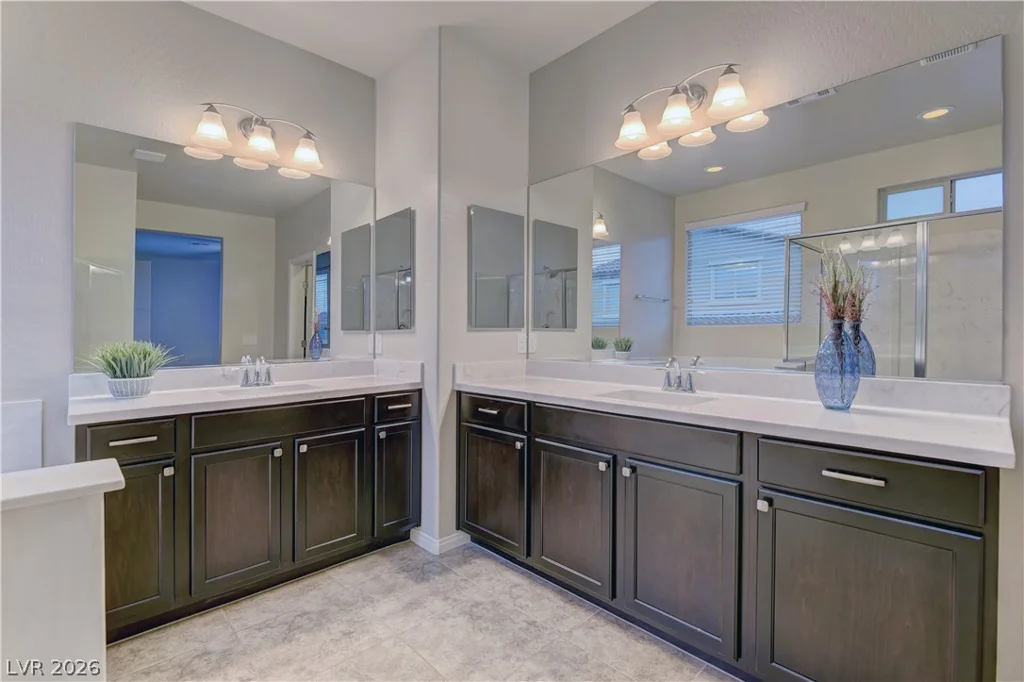 9667 Treeline Run, Las Vegas, NV 89166