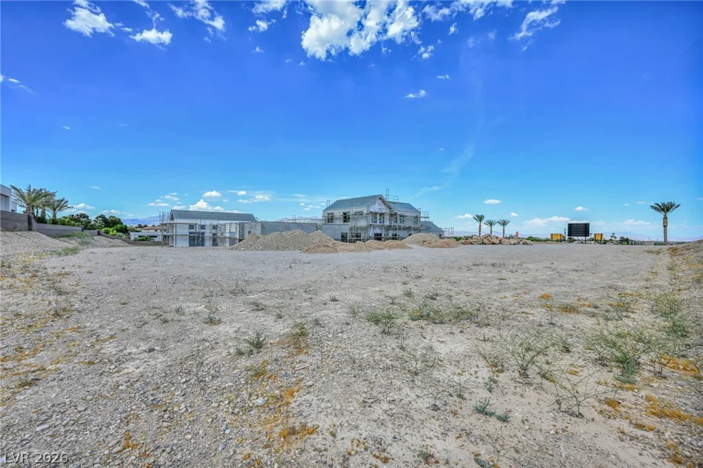 4195 Grand Canyon, Las Vegas, NV 89129