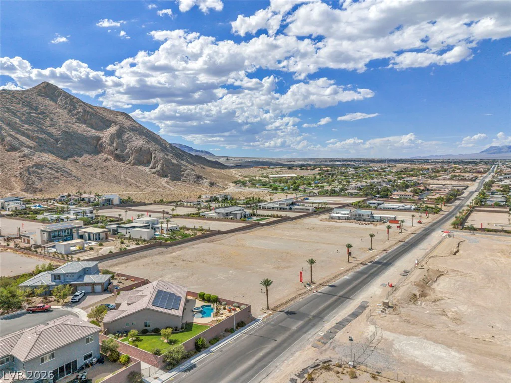 4195 Grand Canyon, Las Vegas, NV 89129