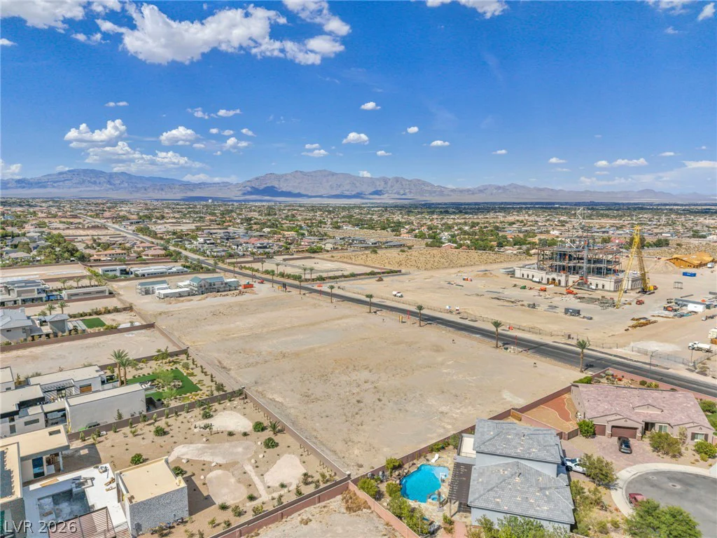 4195 Grand Canyon, Las Vegas, NV 89129