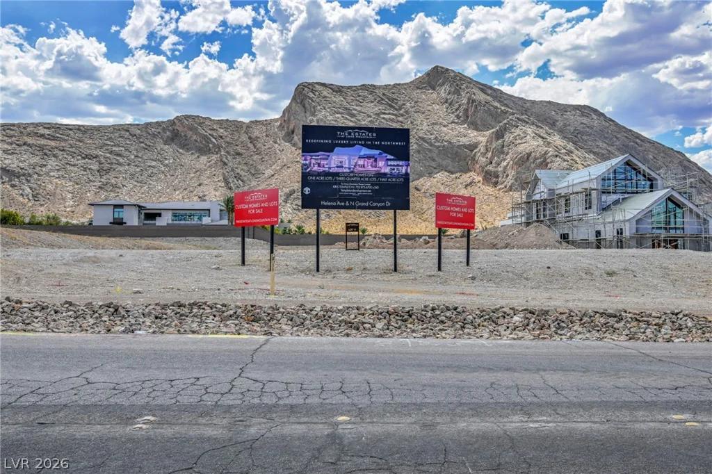 4195 Grand Canyon, Las Vegas, NV 89129