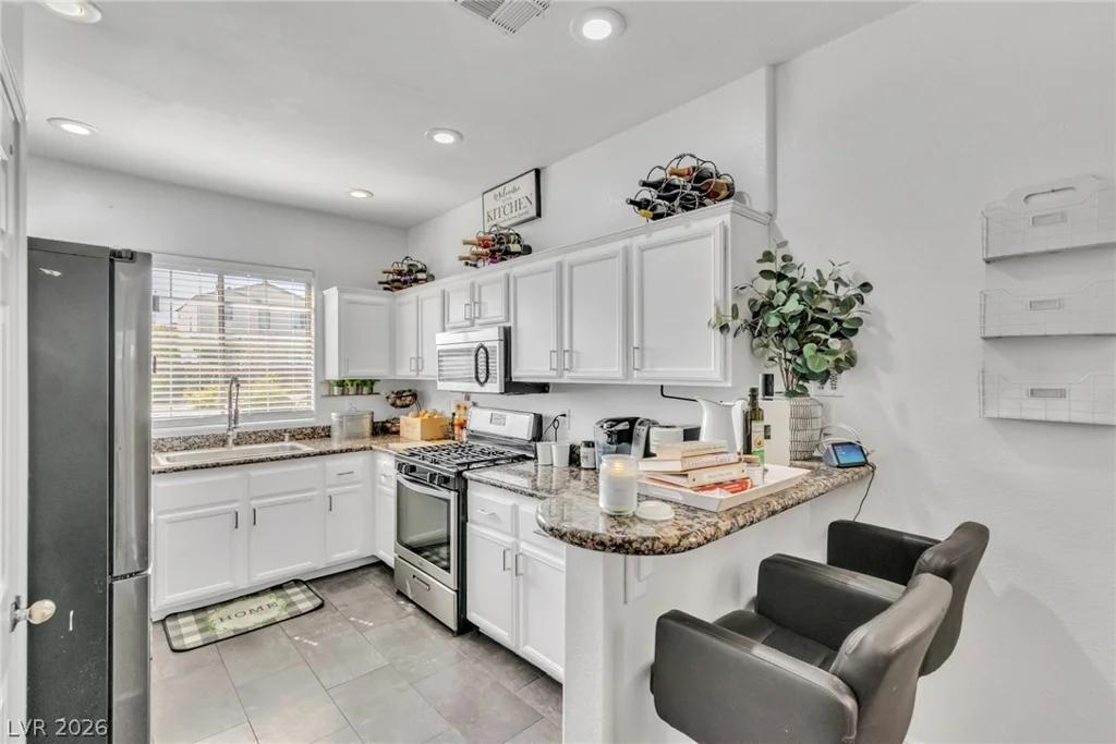 10210 Viterbo, Las Vegas, NV 89183
