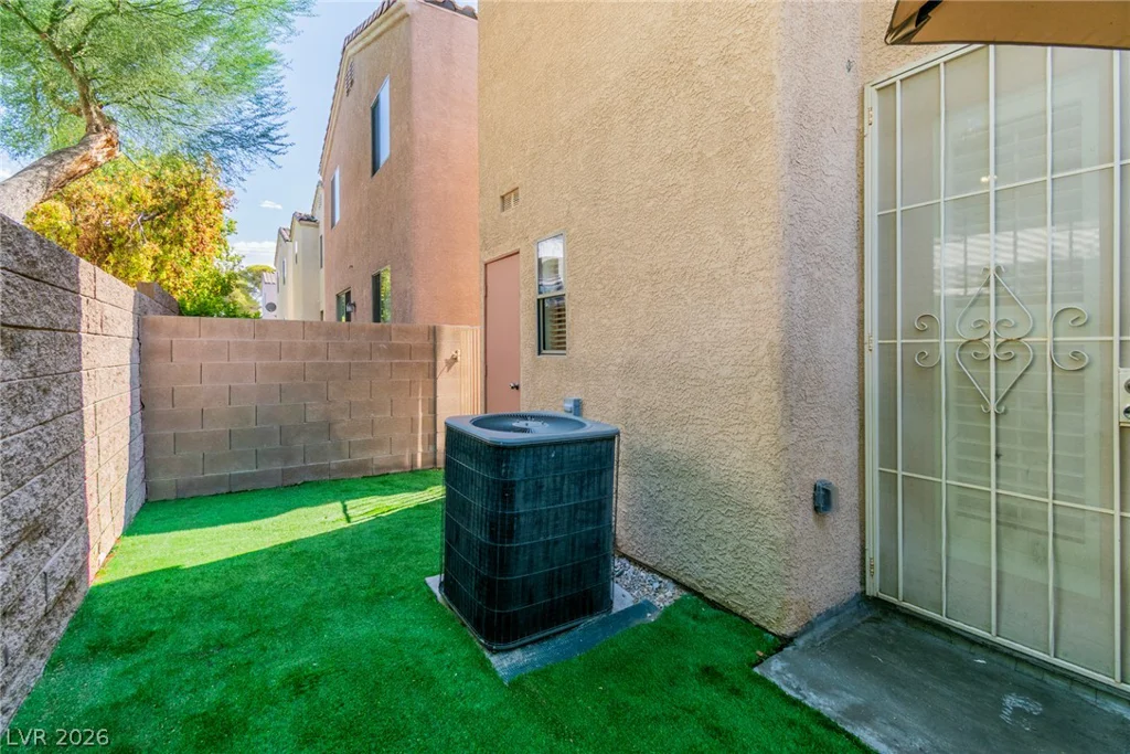 10210 Viterbo, Las Vegas, NV 89183