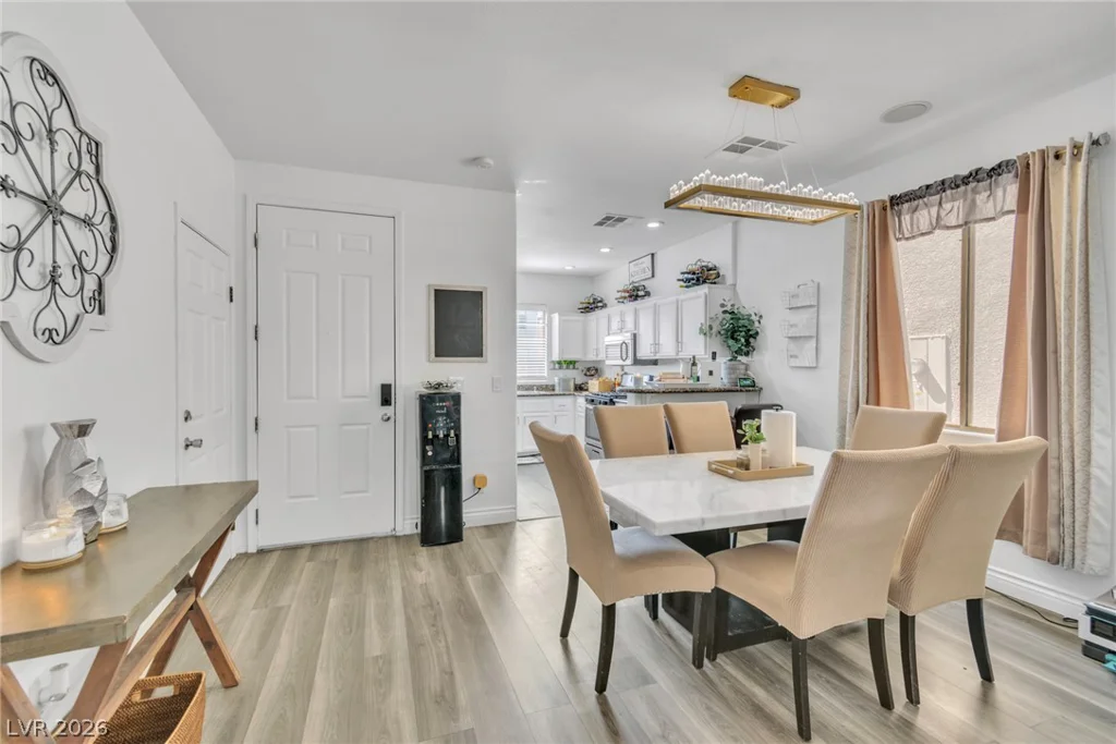 10210 Viterbo, Las Vegas, NV 89183