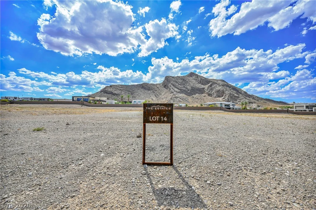 4141 Grand Canyon, Las Vegas, NV 89129