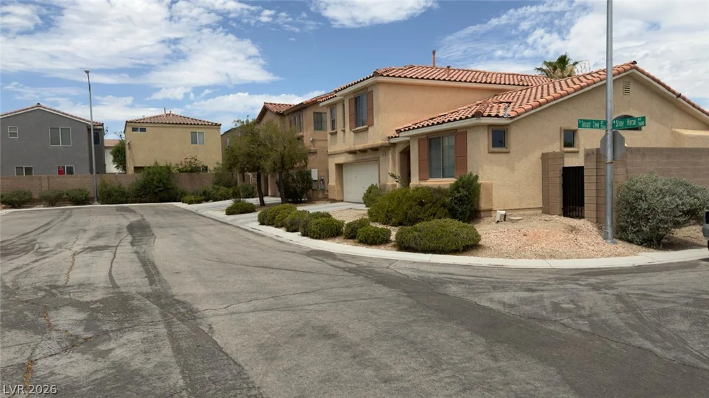 7608 Stray Horse, Las Vegas, NV 89113