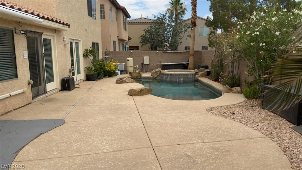 7608 Stray Horse, Las Vegas, NV 89113