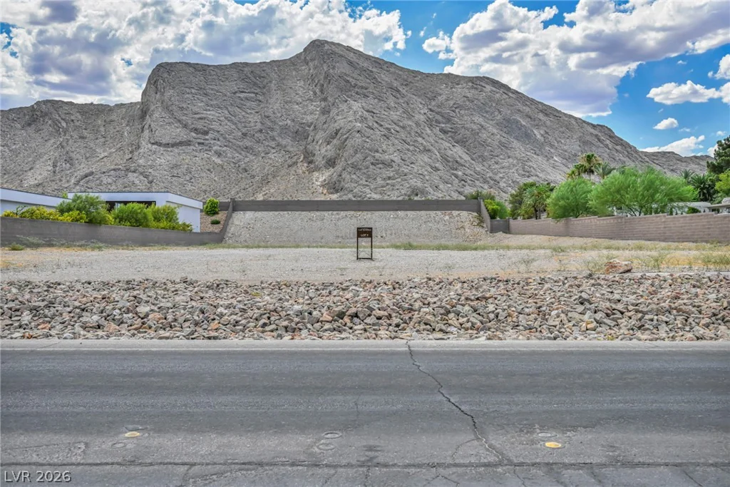 4281 Grand Canyon, Las Vegas, NV 89129