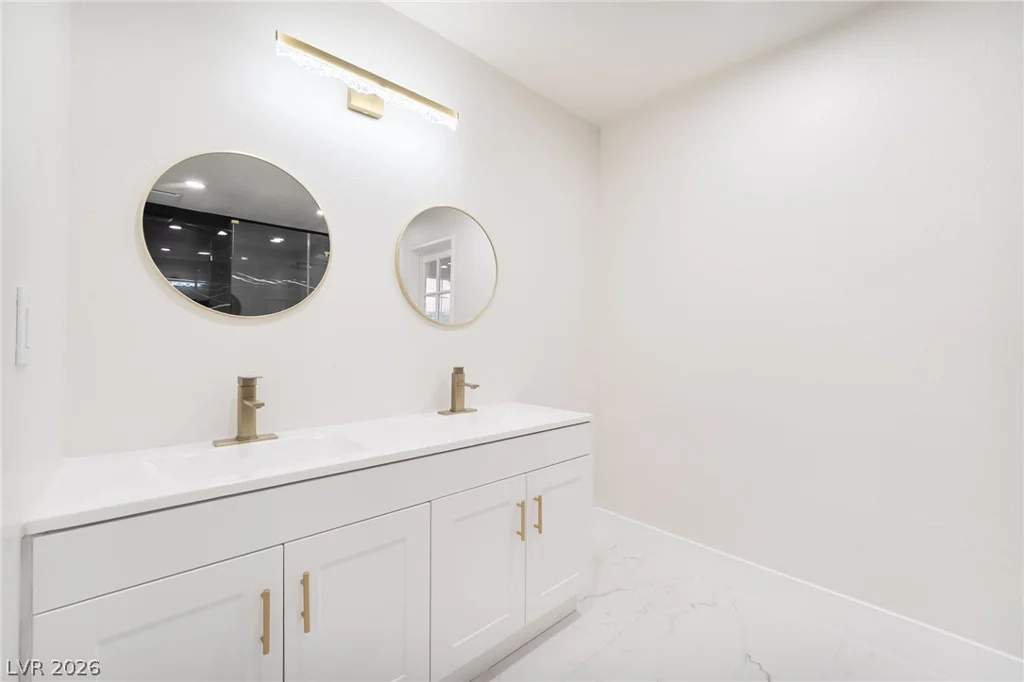 5064 Spencer, Las Vegas, NV 89119