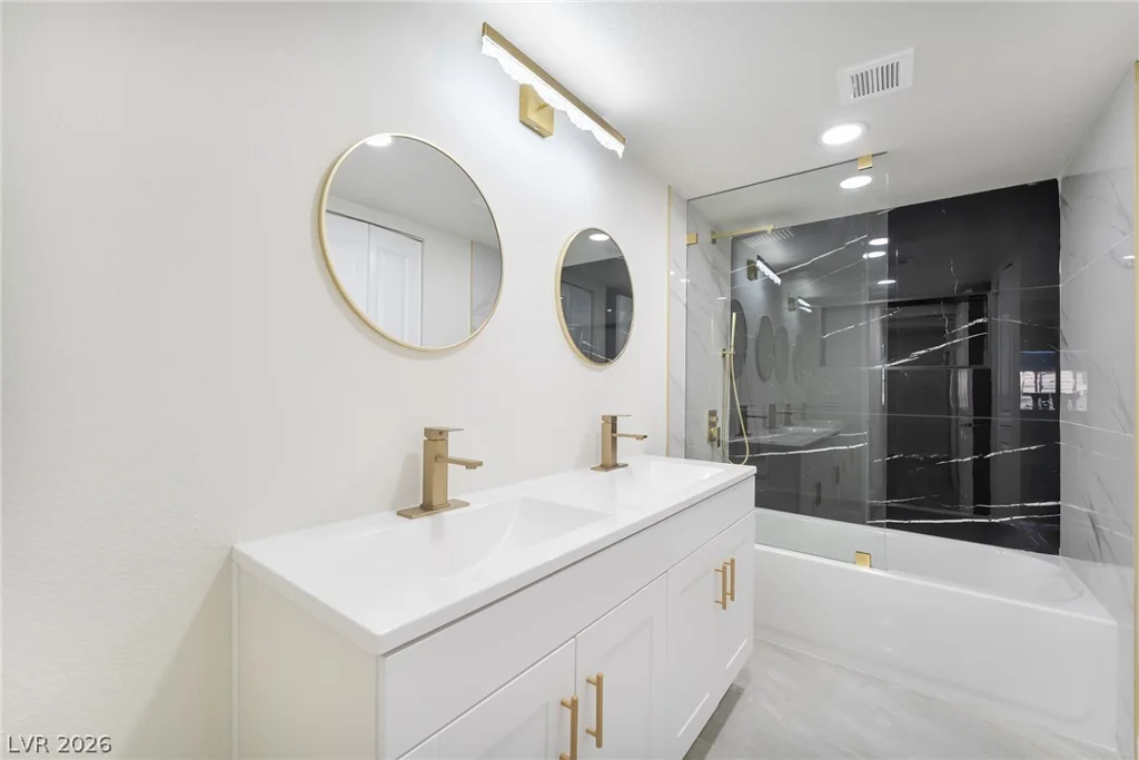 5064 Spencer, Las Vegas, NV 89119