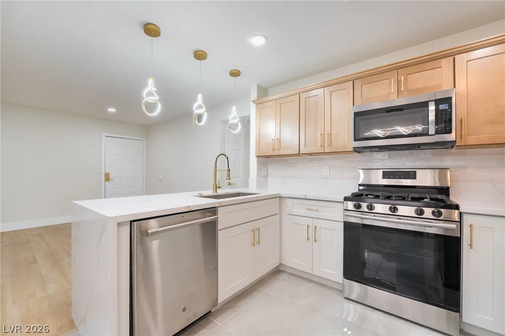 5064 Spencer, Las Vegas, NV 89119