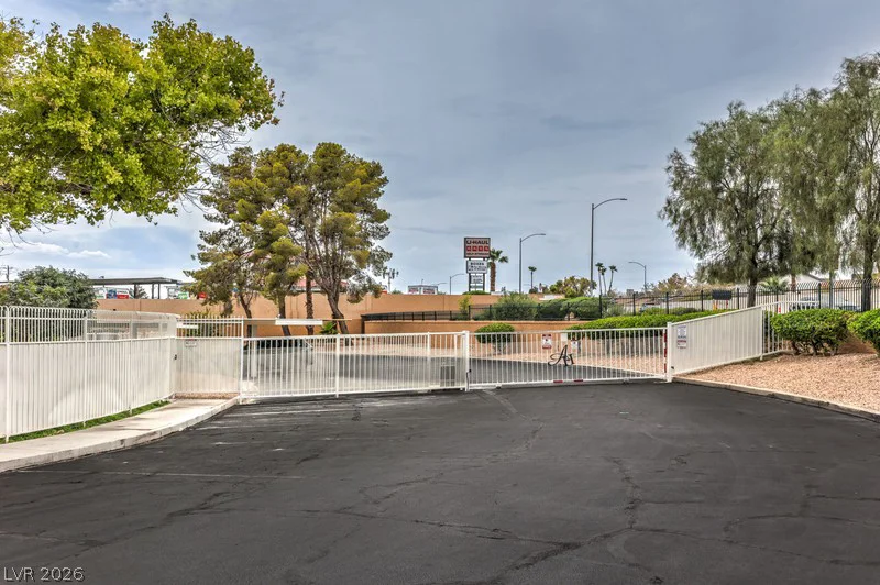 5150 Jones, Las Vegas, NV 89118