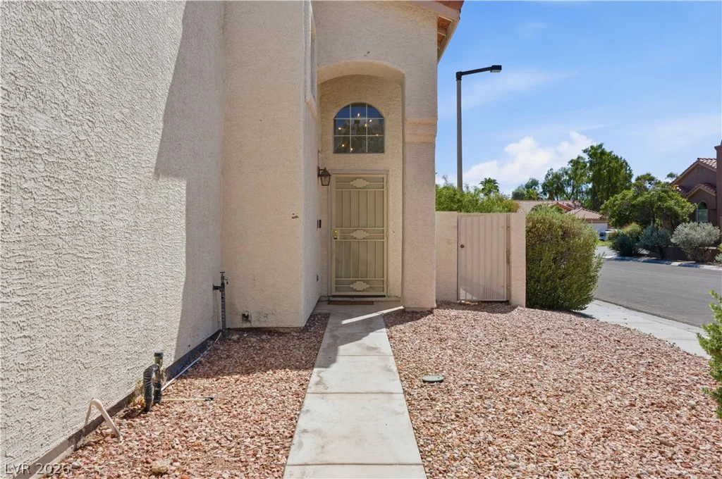 1620 Western Lily, Las Vegas, NV 89128