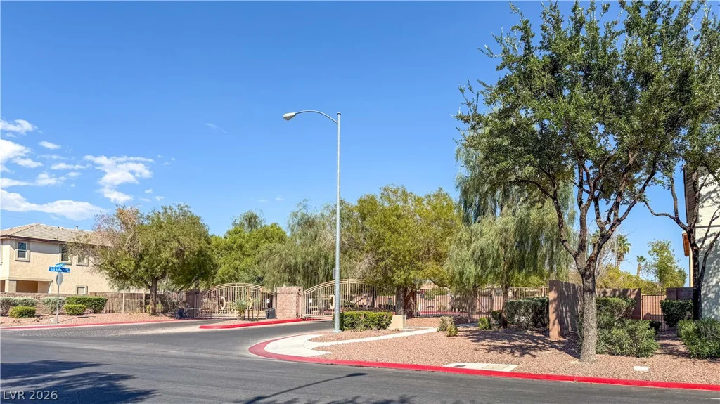 6242 Standing Elm, North Las Vegas, NV 89081