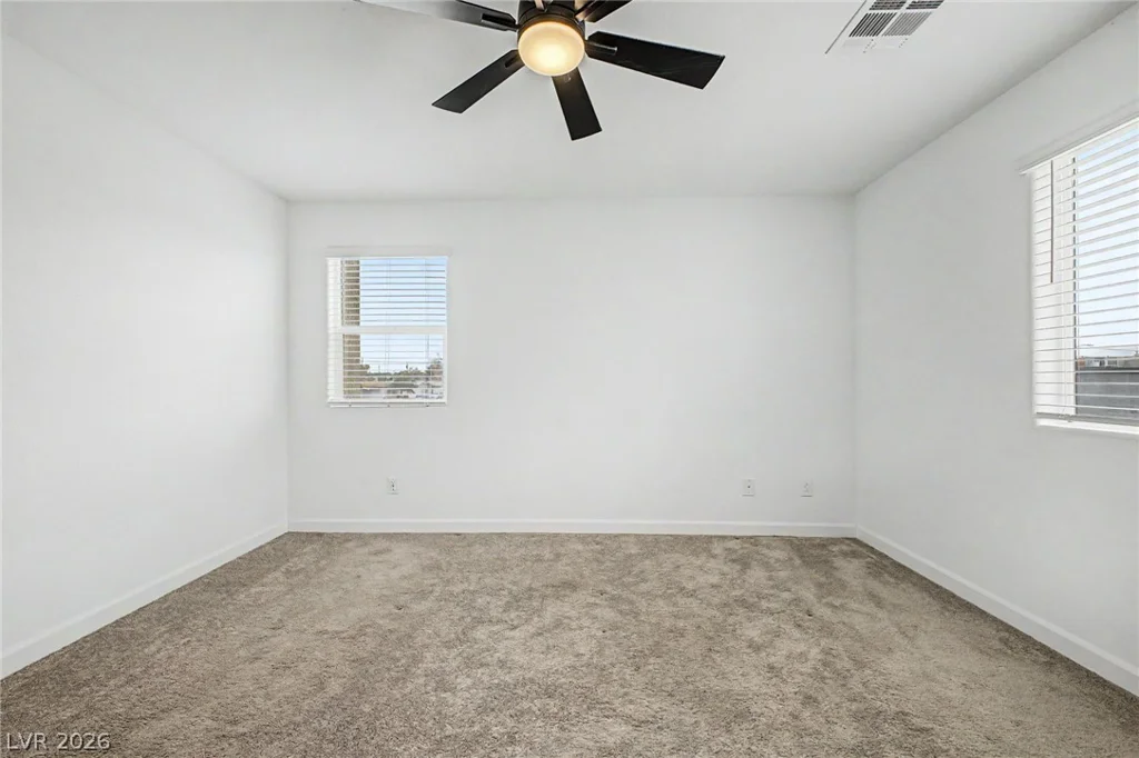 1880 Arcadian King Sun, Las Vegas, NV 89106