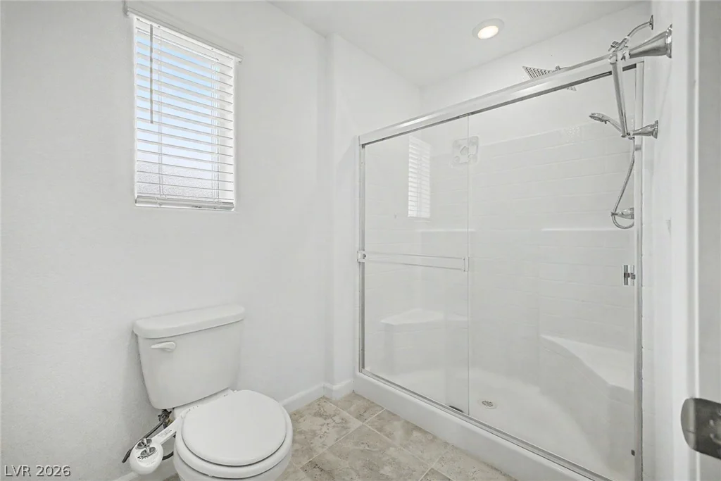 1880 Arcadian King Sun, Las Vegas, NV 89106
