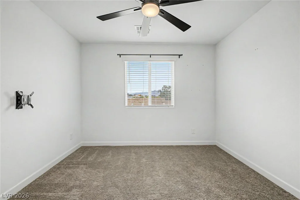 1880 Arcadian King Sun, Las Vegas, NV 89106