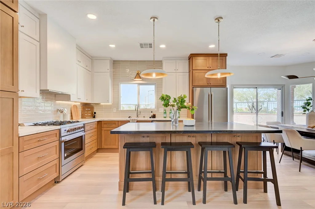 10600 Olivebranch, Las Vegas, NV 89144