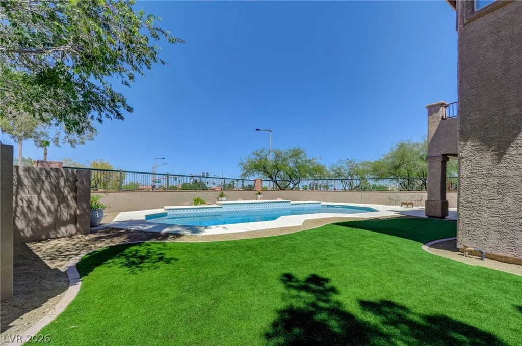 10600 Olivebranch, Las Vegas, NV 89144