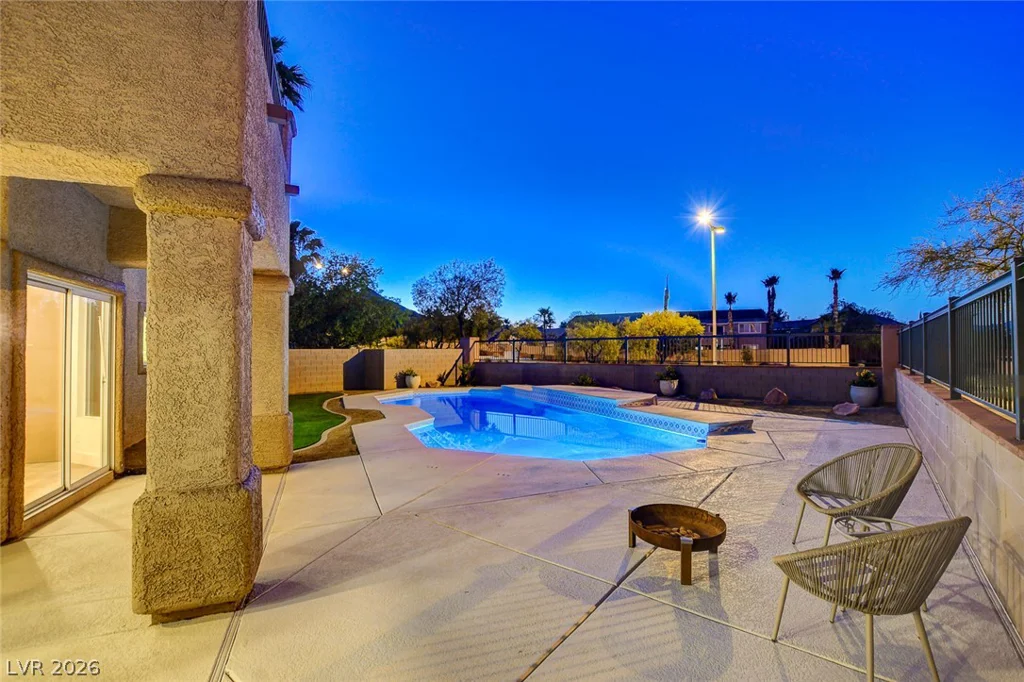 10600 Olivebranch, Las Vegas, NV 89144