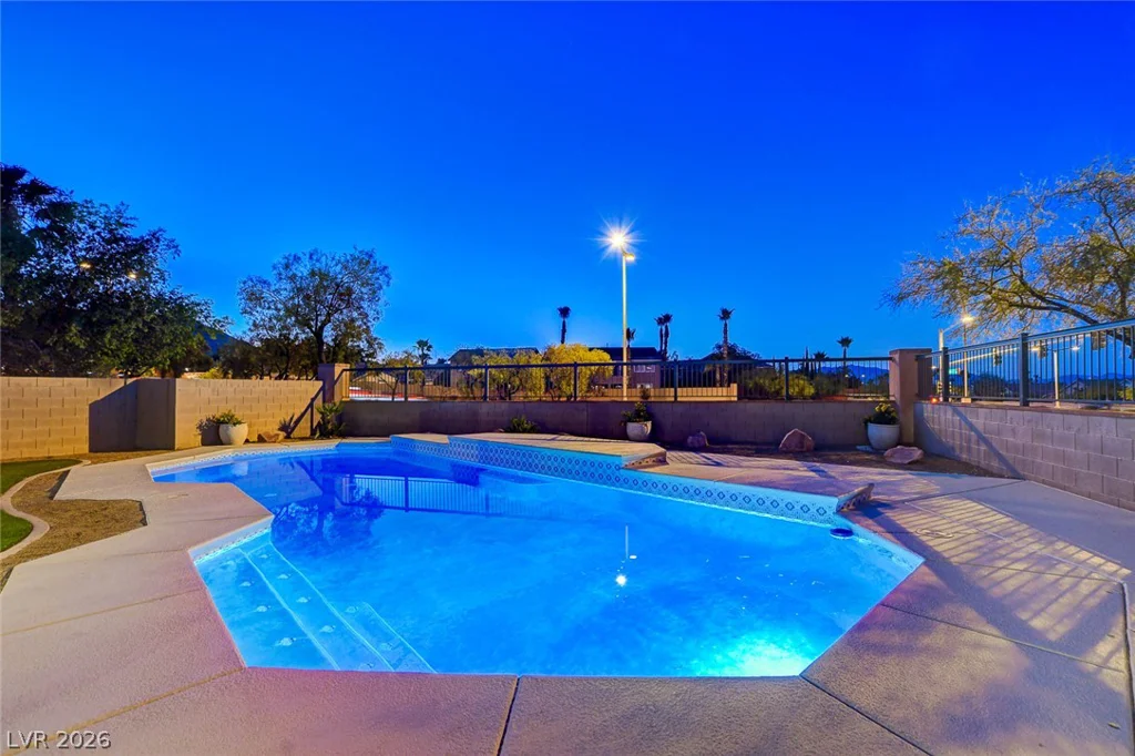 10600 Olivebranch, Las Vegas, NV 89144