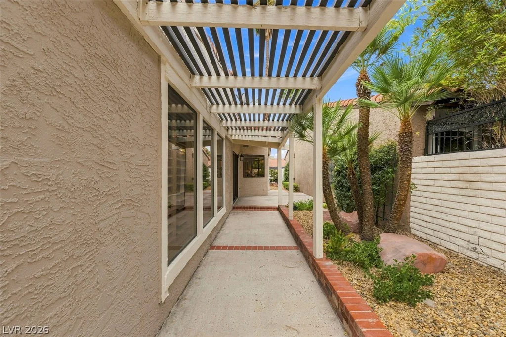 2312 Plaza Del Prado, Las Vegas, NV 89102