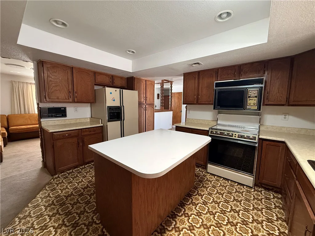 1560 Rocking Horse, Henderson, NV 89002