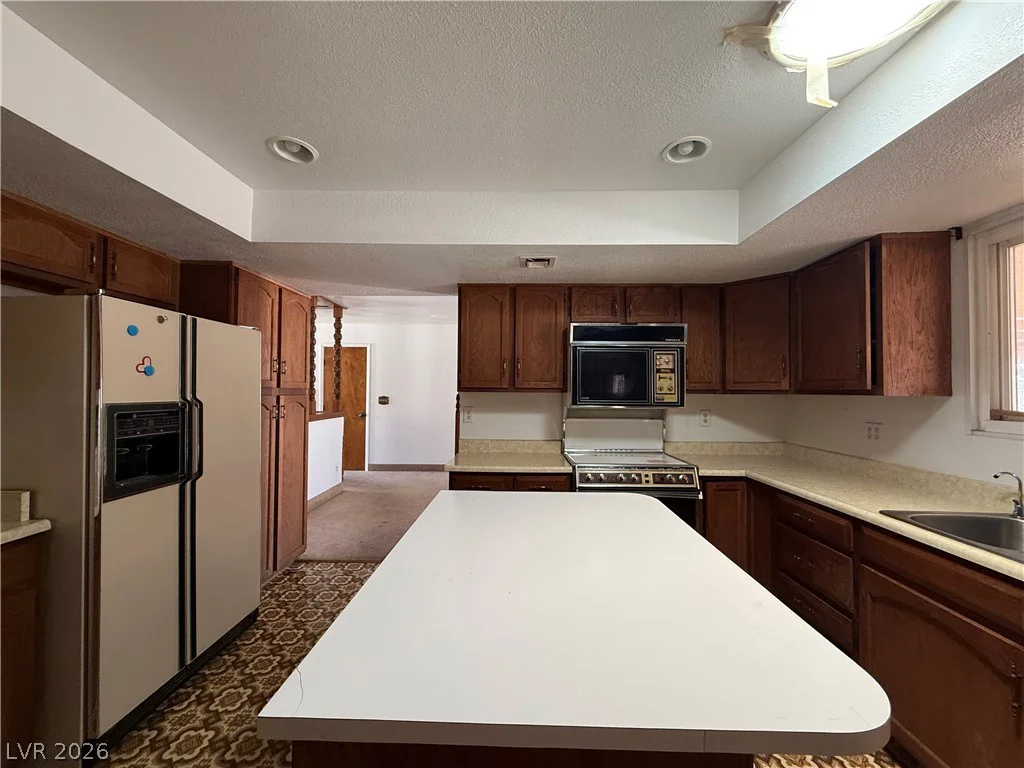 1560 Rocking Horse, Henderson, NV 89002