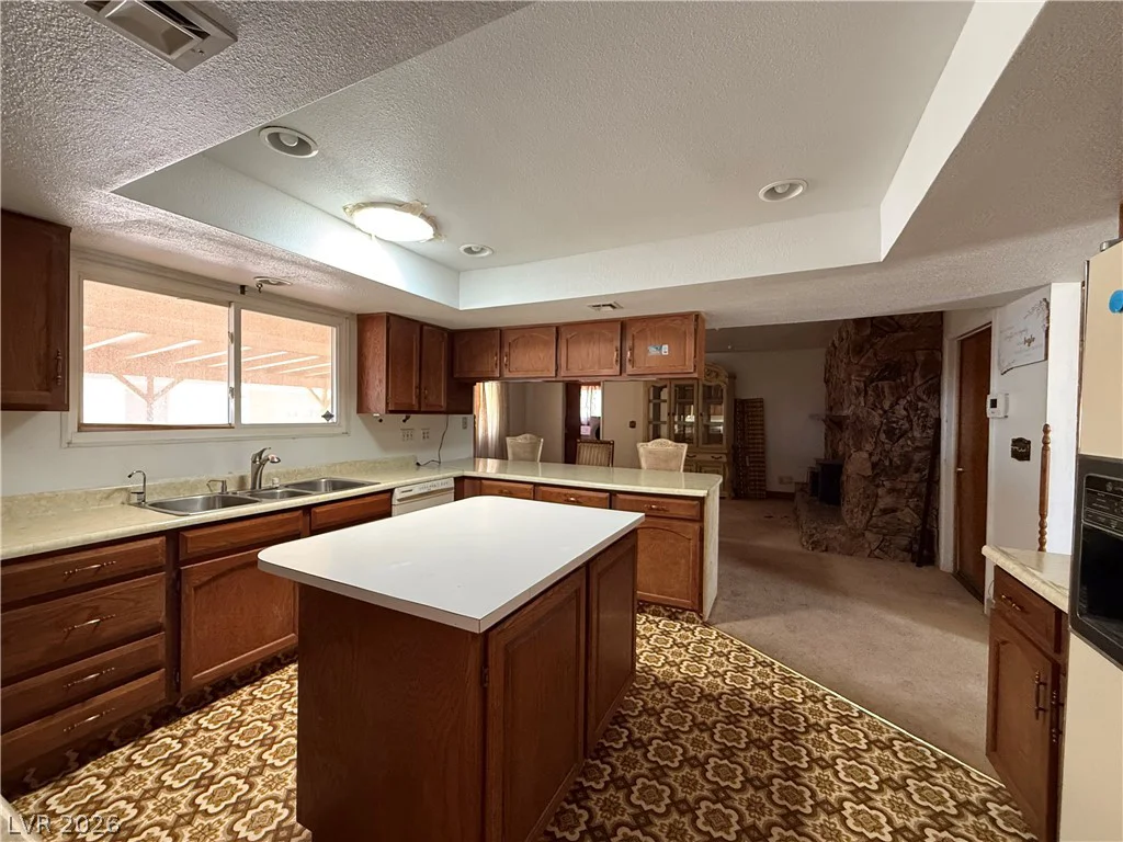 1560 Rocking Horse, Henderson, NV 89002