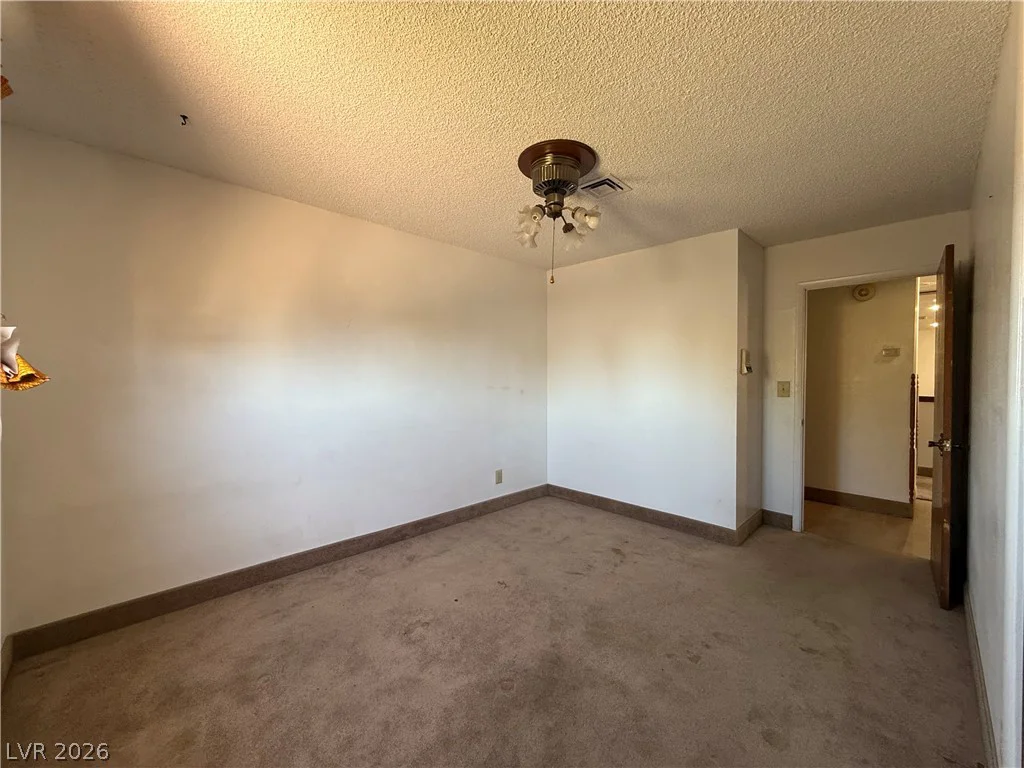 1560 Rocking Horse, Henderson, NV 89002