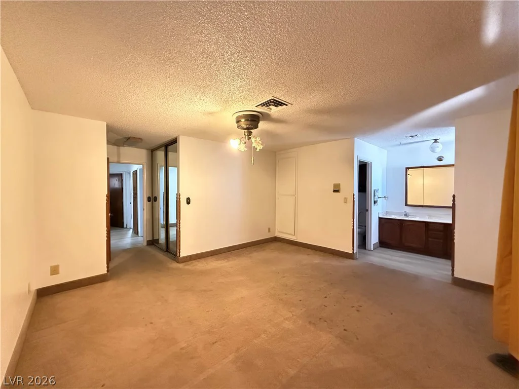 1560 Rocking Horse, Henderson, NV 89002