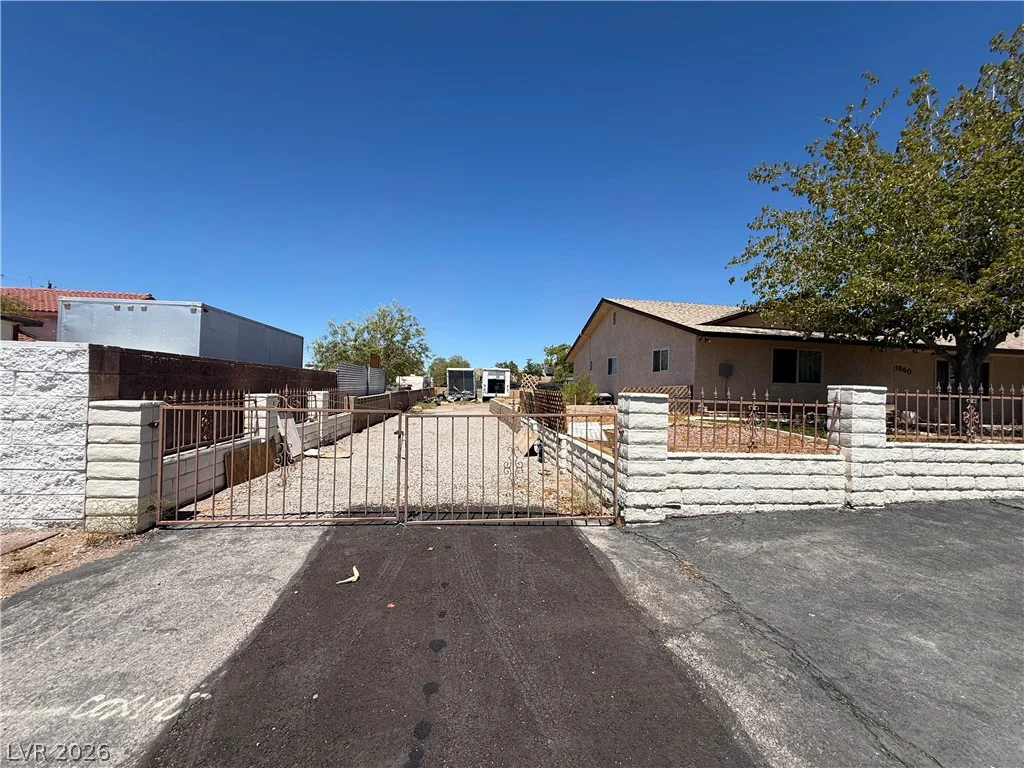 1560 Rocking Horse, Henderson, NV 89002